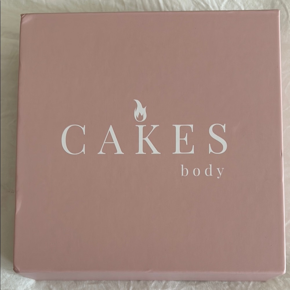 Cakes strapless bra
